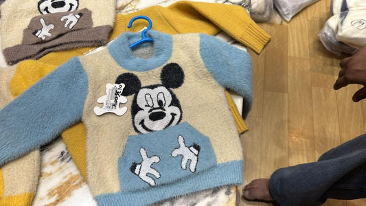 Fluffy Fleece Sweater  - Blue Mickey Hug